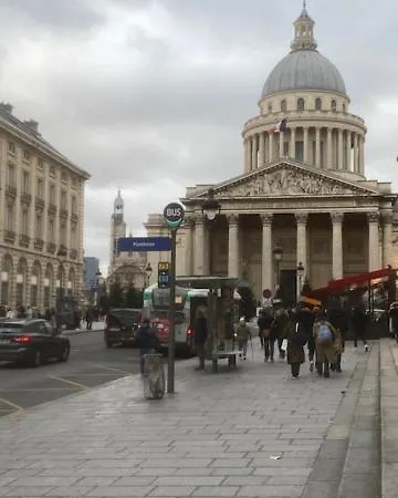 La Voisine D'emilie In Appartamento Parigi